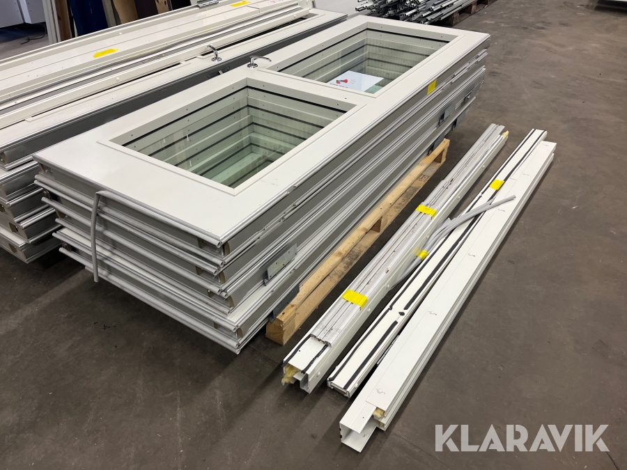 Vikvägg med glas 5 dörrar