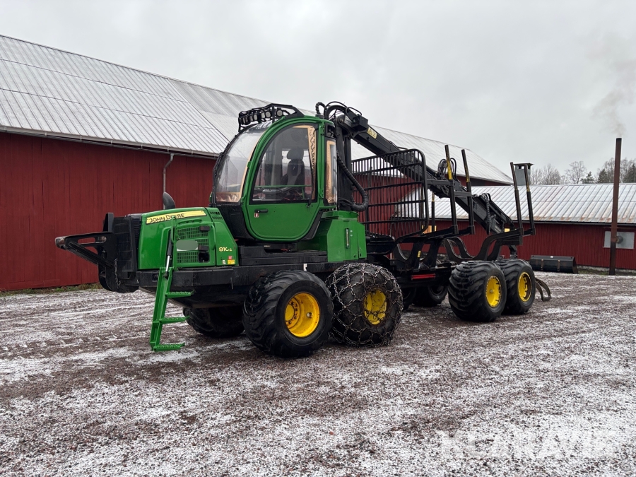 Skotare John Deere 810E
