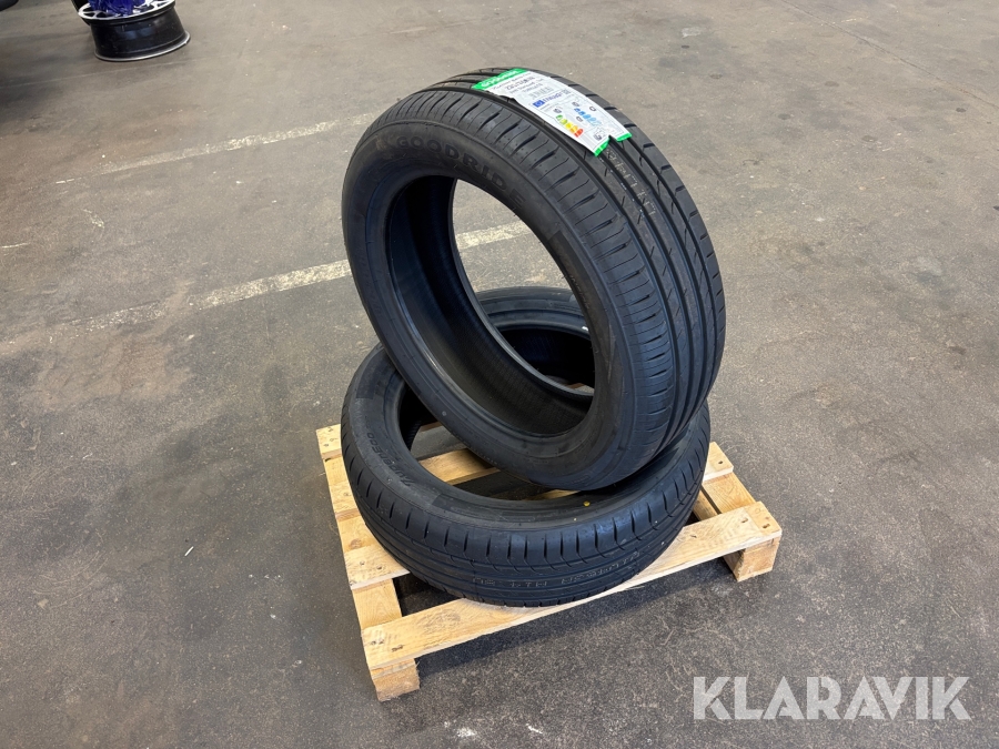 Däck Goodride 235/50R19 2st