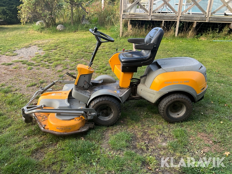 Åkgräsklippare Stiga Park pro 25 4wd med kärra