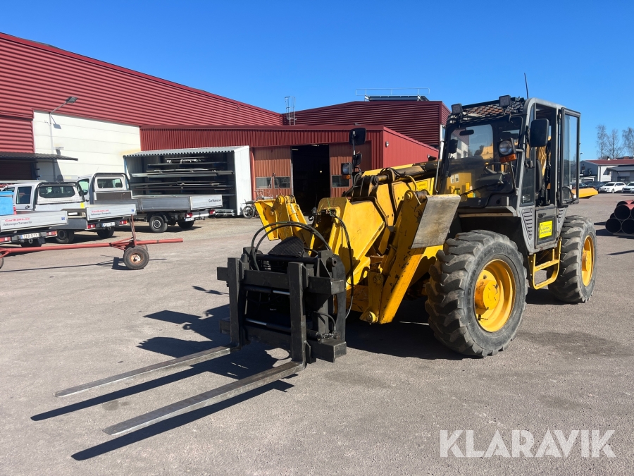 Teleskoplastare JCB 520-130 med redskap