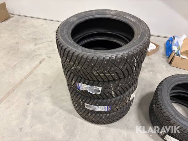 Dubbdäck Good Year Ultra grip ice arctic SUV 215/55R18