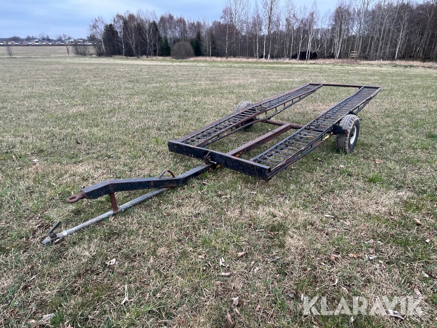 Transportvagn för skogsmaskin  