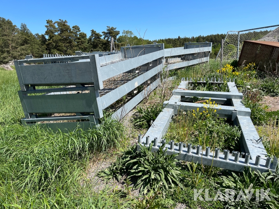 Häckar för byggställning