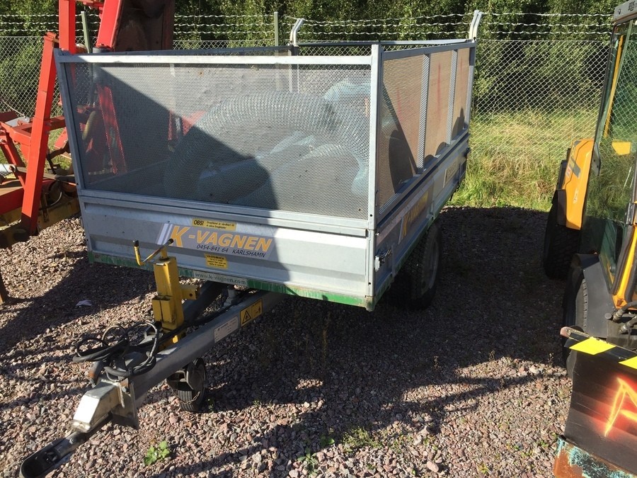 Släpvagn med Lövsug