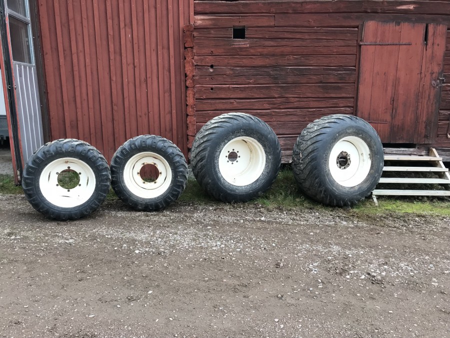 Gräsdäck Fiat 4566 / Traktordäck m fälg 4 st