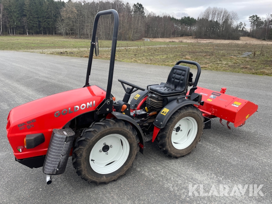 Traktor Goldoni Base 20 4WD