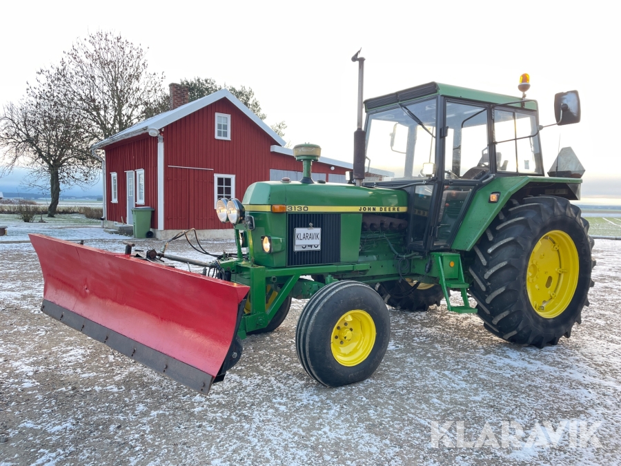 Traktor John Deere 3130