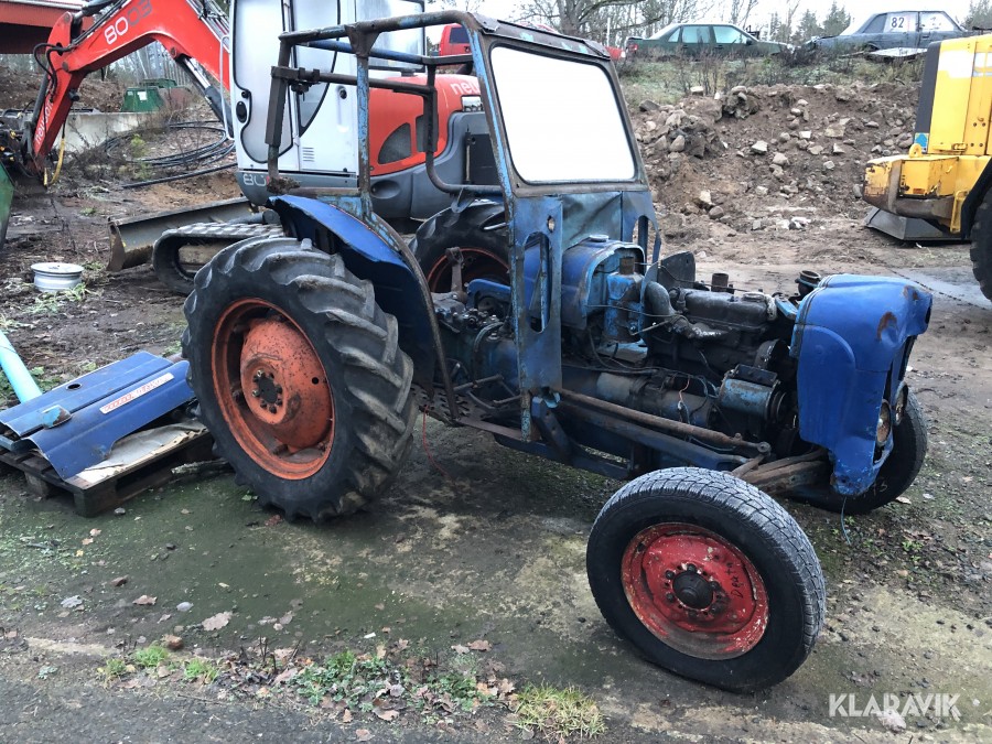 Traktor Fordson Dexta