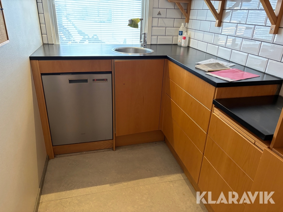 Komplett kök med vitvaror