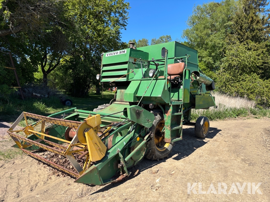 Skördetröska Volvo BM Aktiv 800