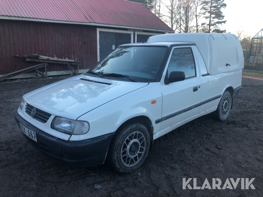 Skåpbil Skoda PICK-UP 1,9 D med diverse tillbehör