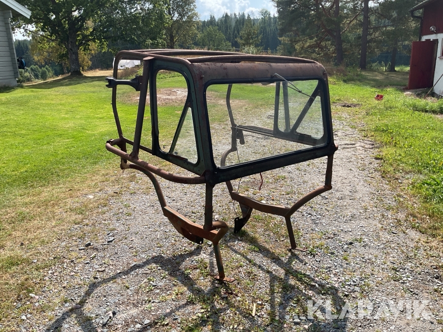 Hyttbåge Volvo BM36 Klippan