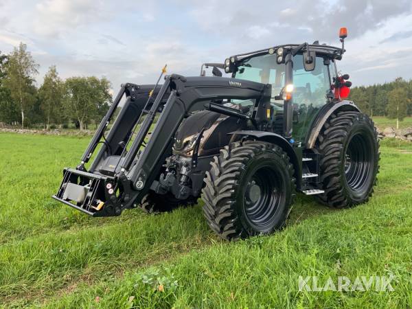 Traktor Valtra G135