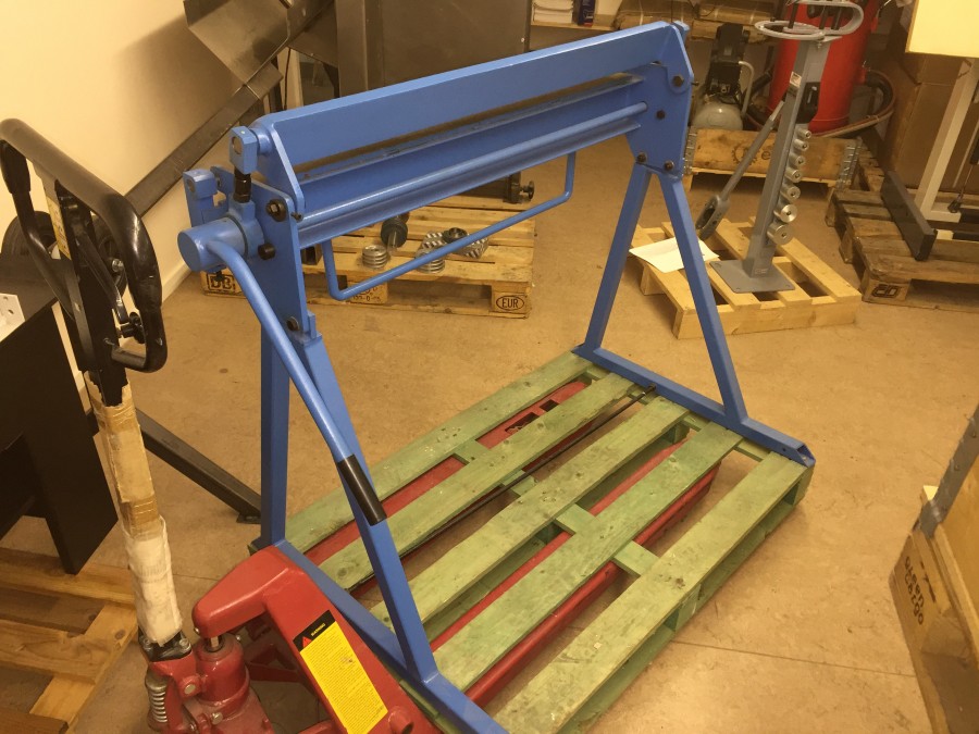 Kantvik / Plåtbockmaskin