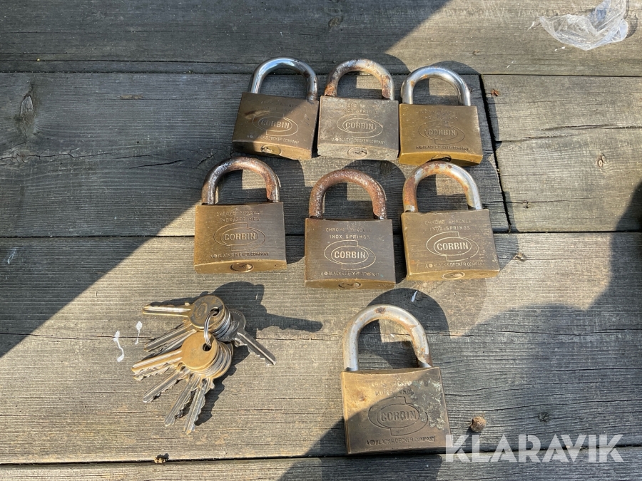 Hänglås Corbin 7st med nycklar
