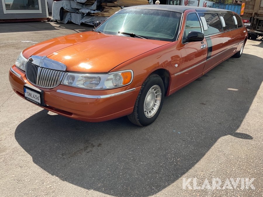 Limousine Lincoln Town Car Stretch