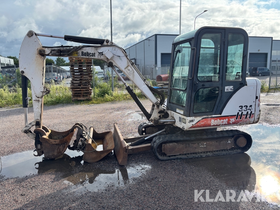 Grävmaskin Bobcat 334 D med redskap