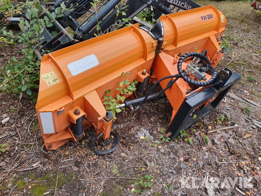 Vikplog Pronar PUV 2800