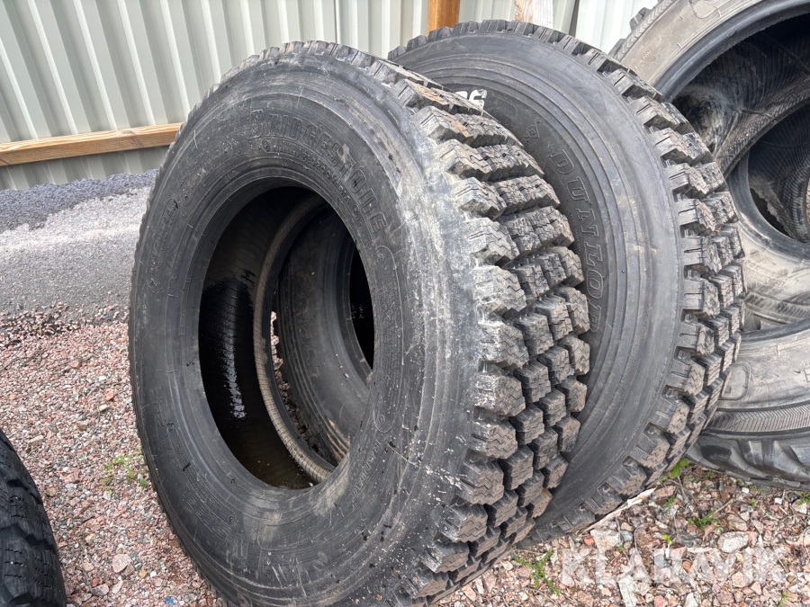 Lastbilsdäck Dunlop/Bridgestone 285/70R19.5 2st