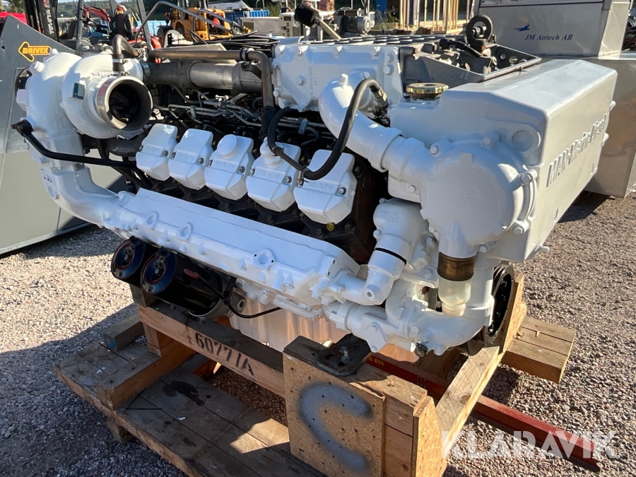 Båtmotor MAN  V10 1100 hk