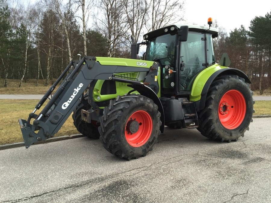 Traktor med frontlastare