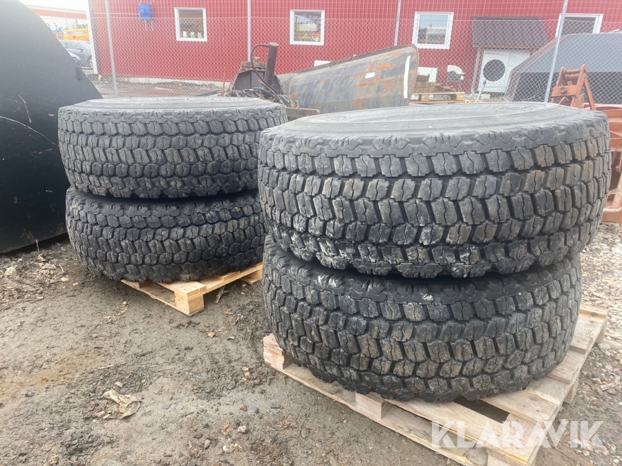 Lastmaskinsdäck Bridgestone V-Steel Snow 4 st