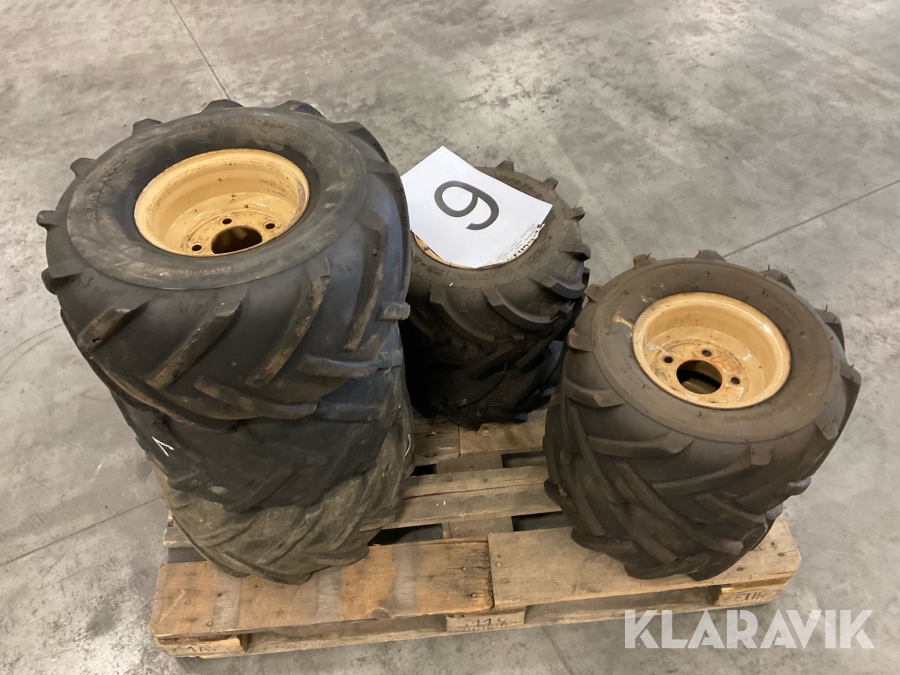 Hjul till Ditch Witch R300 Titan 20x10.00-8 NHS/18x9.50-8 7st