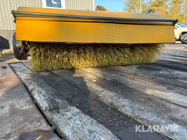 Sopvals Lundberg till redskapsbärare