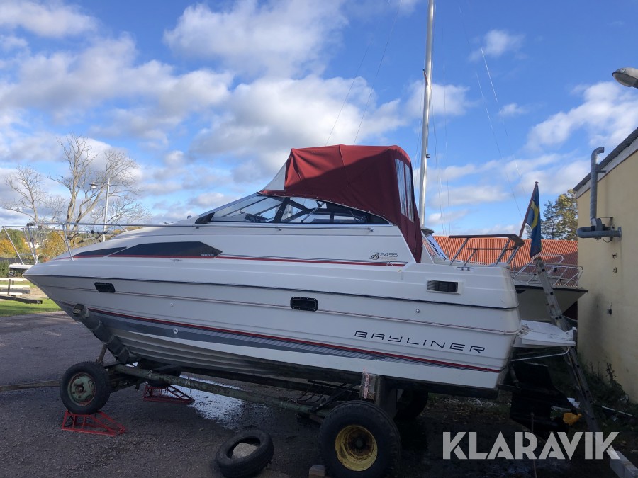 Bayliner 2455 Sierra Sunbridge