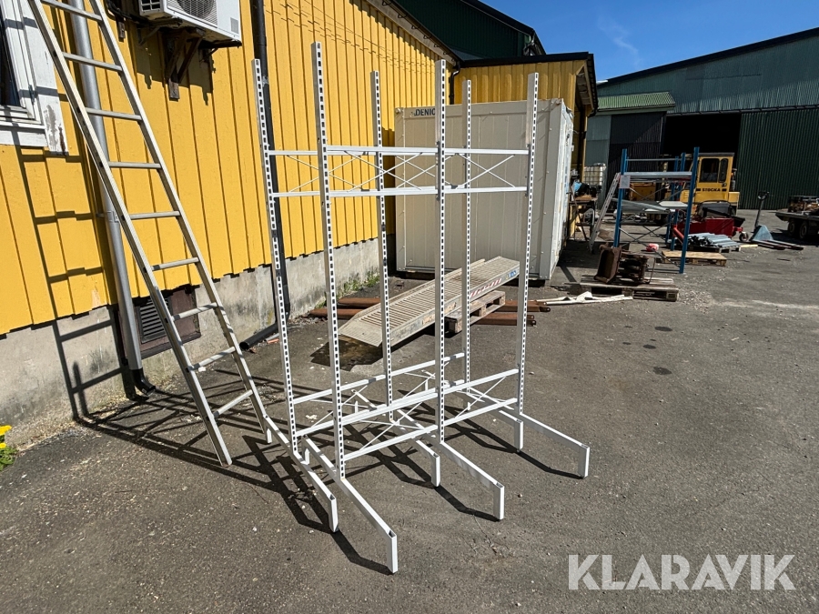 Butiksinredning diverse, 12st pallar