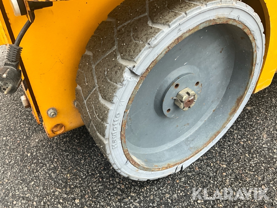 Saxlift Haulotte Compact 10