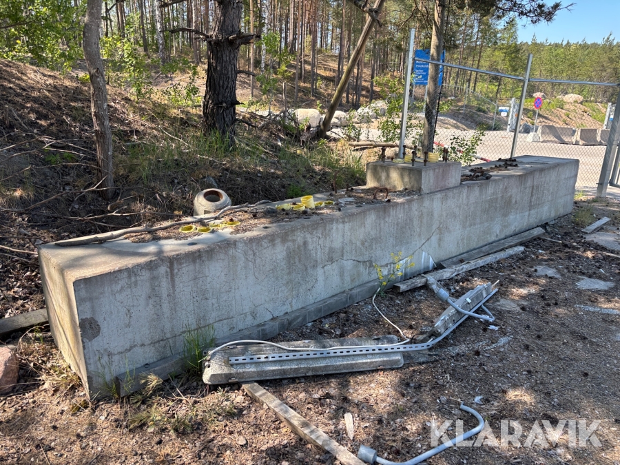 Portal med ubåtsfundament