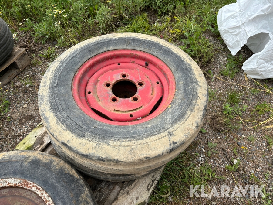 Framhjul Volvo BM 800