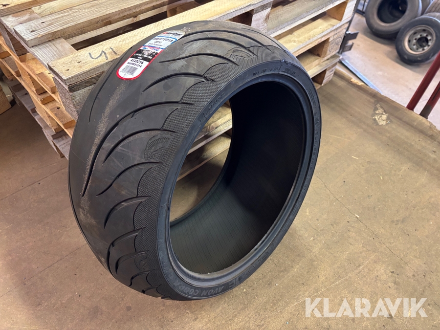 MC-däck Avon Cobra Chrome 300/35VR18 - 1 st