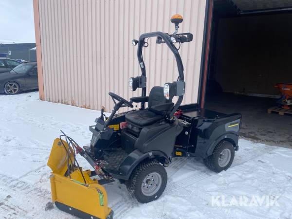 Redskapsbärare Kärcher Professional MIC 26C med vikplog