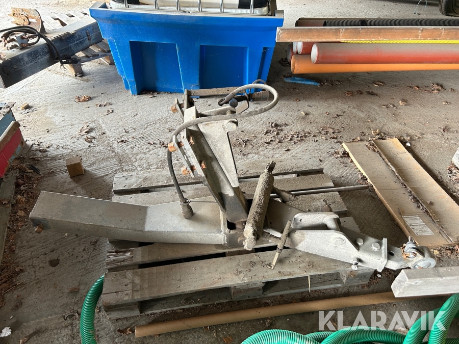 Plogfäste Mählers till sidovinge 