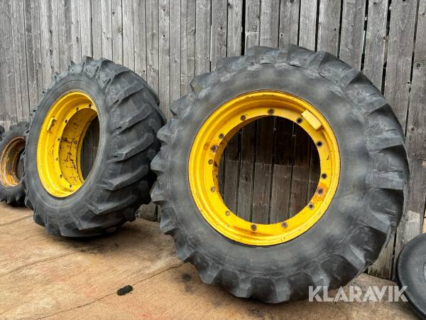 Dubbelmontage Kleber/Pirelli 2 st 20.8R38