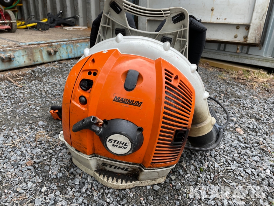 Klaravik Auktioner Lövblås Stihl BR 600