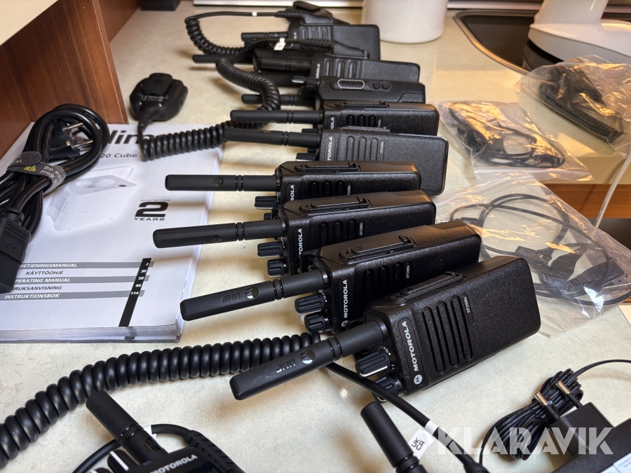 Digital komradio Motorola R7 och R7a 12st inklusive Laddare