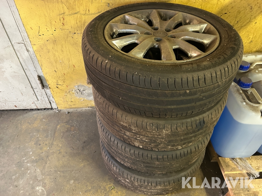 Däck med fälg 4 st Michelin 225/55R18