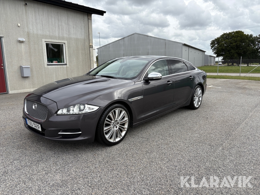 Jaguar XJ