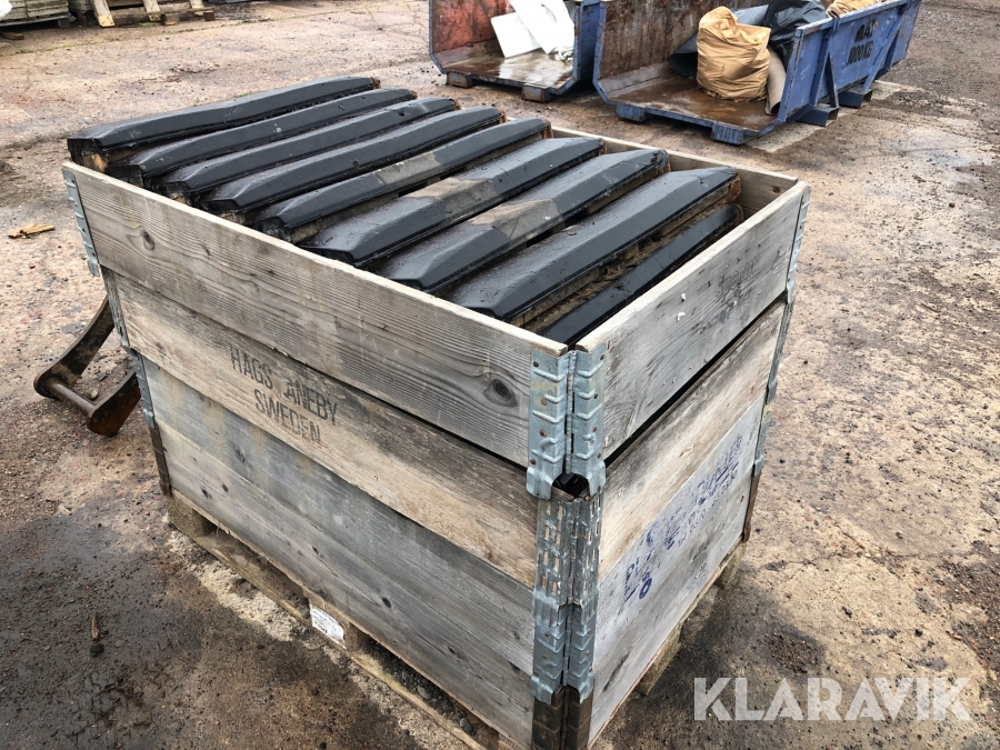 Gummipads till grävmaskin