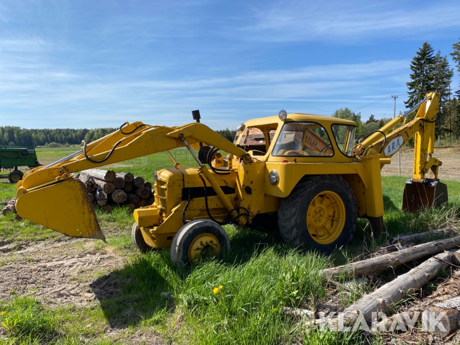 Traktorgrävare Fordson Supermajor