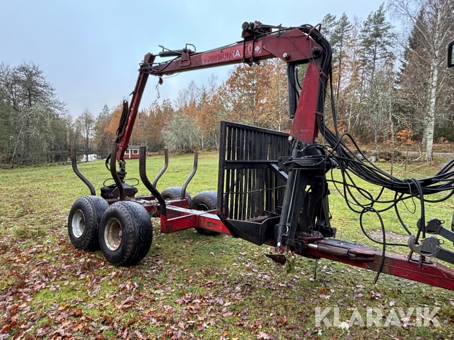 Griplastarkärra Patruuna 9000 med kran Patruuna 60