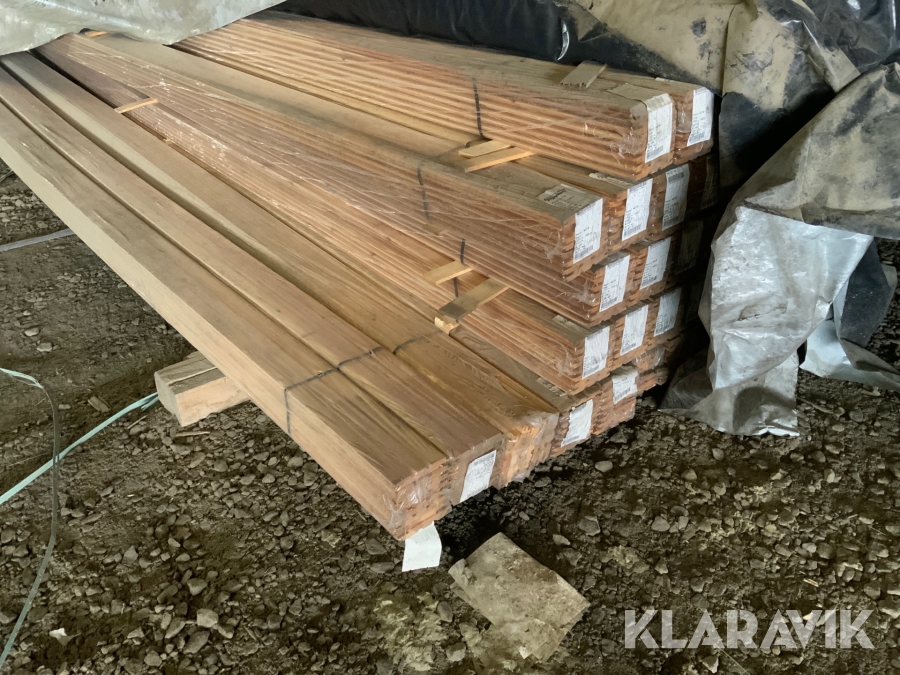 Panel furu   17x120x4500 mm. 154,40 m2