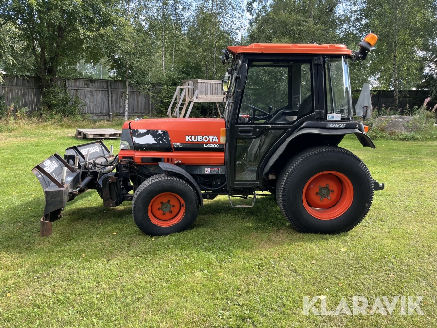Traktor Kubota L4200 GST 4WD