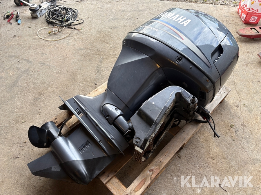 Båtmotor Yamaha F115A 115hk lång rigg 