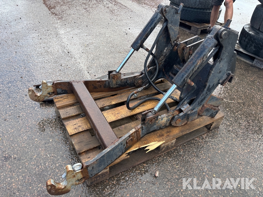 Frontlyft Valtra 8450