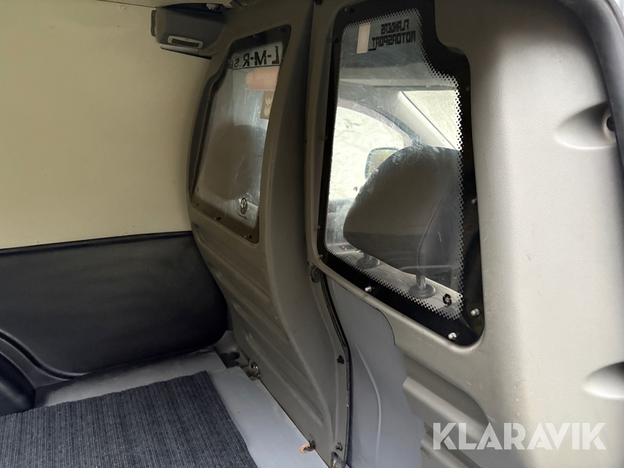 Skåpbil Volkswagen Caddy Nybesiktigad